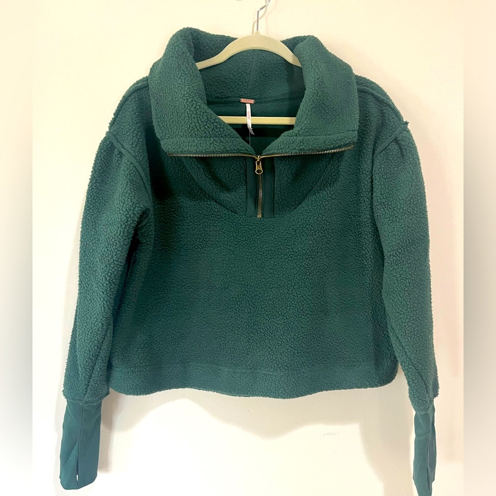 COPY - Free People Poppy Pullover sweatshirt *NWT*
